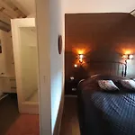 D'hotes - Le Petit Bonheur Bed & Breakfast Frayssinet-le-Gelat