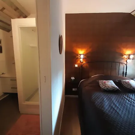D'hotes - Le Petit Bonheur Bed & Breakfast Frayssinet-le-Gelat