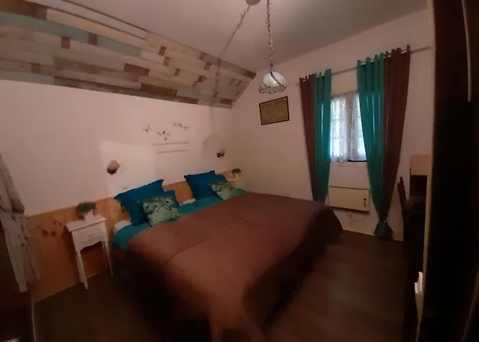 D'hotes - Le Petit Bonheur Bed & Breakfast Frayssinet-le-Gélat